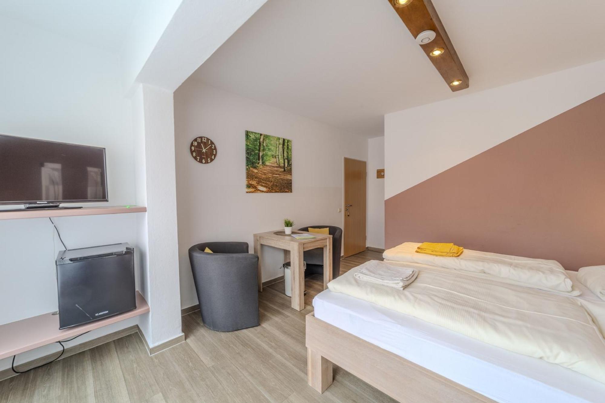 Familienhof Bruening - Doppelzimmer Waldesruh II เมพเพิน ภายนอก รูปภาพ